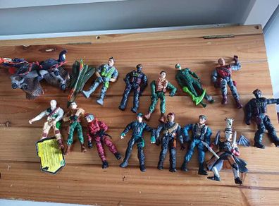 Action figures set