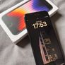 iPhone SE 3 64gb Image 2