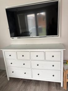 IKEA Hemnes Chest of 8 Drawers