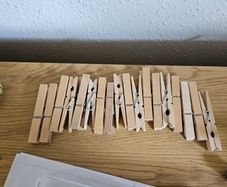wooden pegs laundry pegs