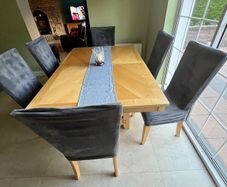 Dining Room Table Chairs & Matching Dresser