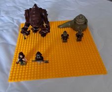 Lego compatible and genuine figures for jabba the huts palace scen3