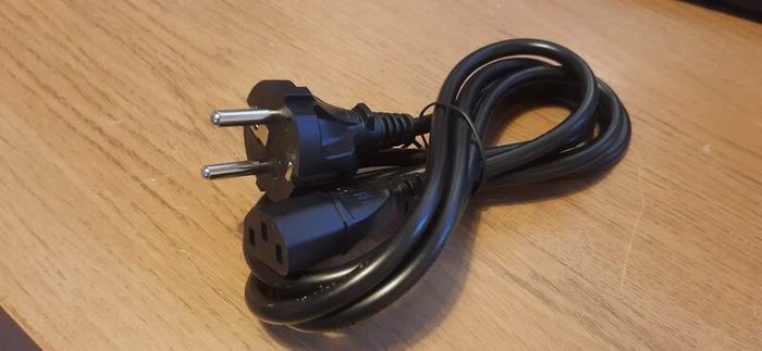 Computer or monitor power lead