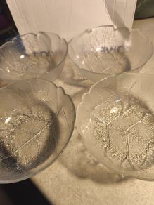 Set of 4 Luminarc Arcoroc bowls 18 cm. diemter and 7 cm. deep leaf shape bowl salad plate glass bowl glass plate pudding plate tempered glass Made in France