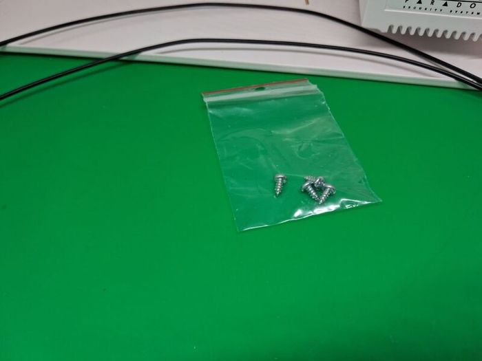 Postage - 2 x Paradox PAR-116 Casings