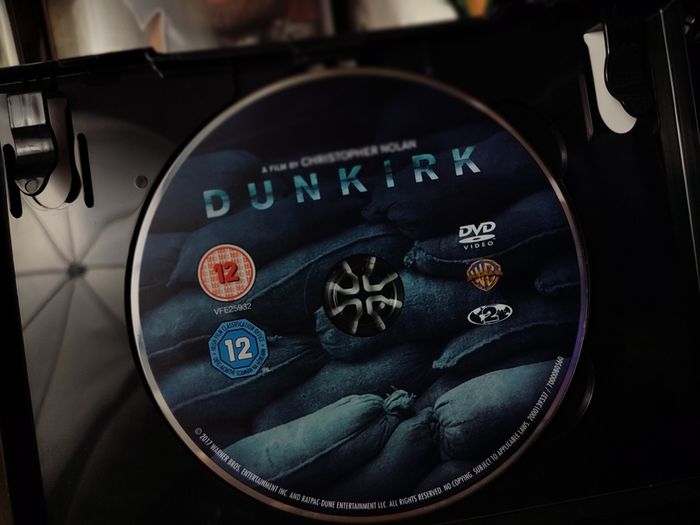 Dunkirk ! Two Disc Limited Edition with Unseen Extras ! DVD ! 2017 ! Christopher Nolan !