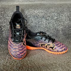 Kids astroturf boots size 10 UK, Size 28 European.