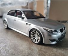 Bmw M5 E60 Otto 1:18