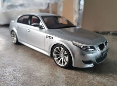 Bmw M5 E60 Otto 1:18