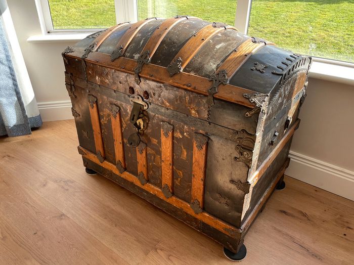 Vintage American Dome-Top Steamer Trunk / Storage Chest