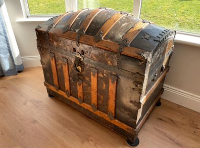Vintage American Dome-Top Steamer Trunk / Storage Chest