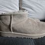 Uggs like new size 5 Image 3