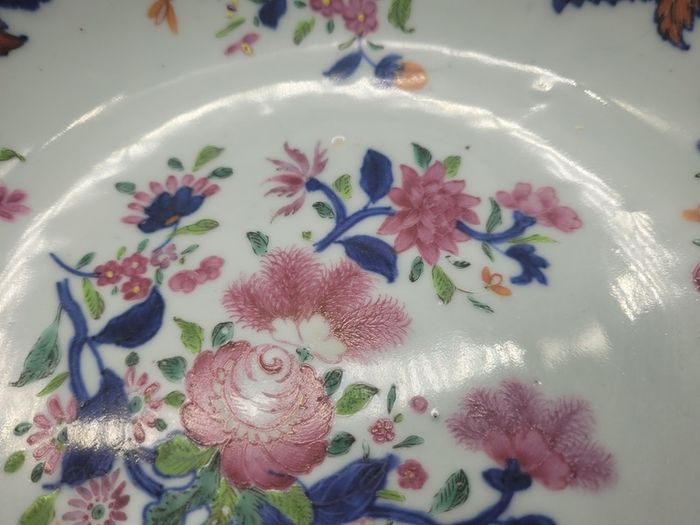 Chinese 18th / 19th Century Famille Rose Export Bowl