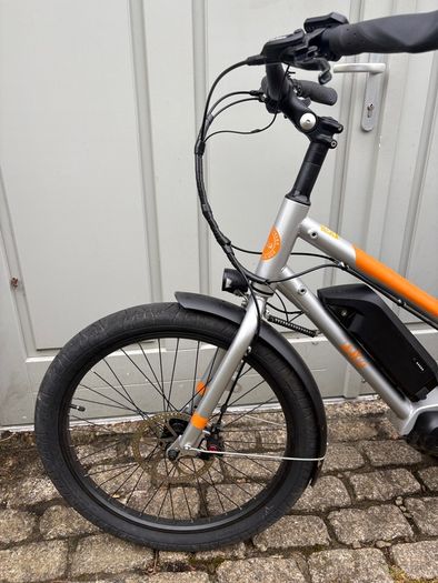 Cargo Bike - Yuba Kombi e5