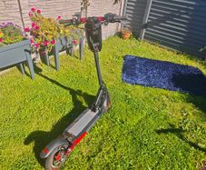 KuKirin M4 Electric Scooter with Handlebar Bag