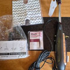 Shark steam mop NEW Klik n' flip