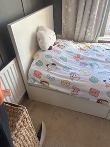 Kids Single, Malm Bed, Ikea, 2 drawers