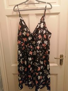Floral dress size 18