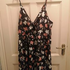 Floral dress size 18