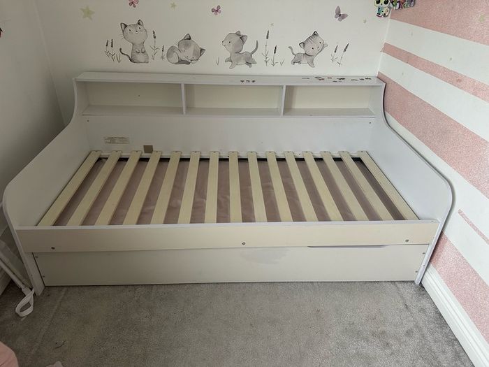 Single bed
