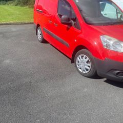 Peugeot van
