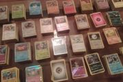 Lots of 100 Random Pokemon Cards
