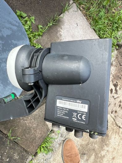 satellite dish antenna with LNB
