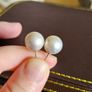 Salt water natural pearl stud earrings Image 2
