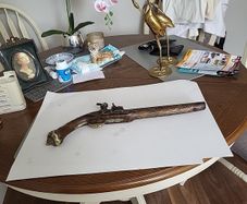 Antique flintlock pistol replica
