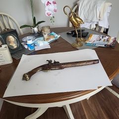 Antique flintlock pistol replica