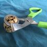 Egg scissors Image 3