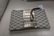 Michael Kors Purse/Wallet