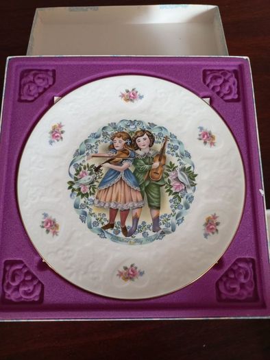 Valentines Present Vintage Royal Doulton St. Valentine Plates