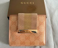Gucci Wallet for sale