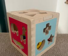 Shape sorter
