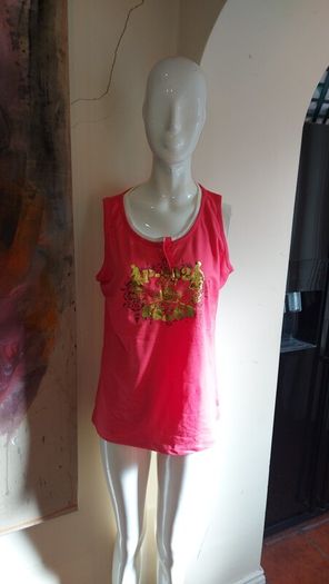 Salony Sports wear