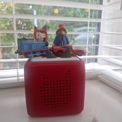 Tonie box and characters