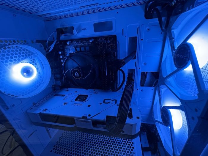 Gaming Pc: 4070, 32gb Ram, 1tb Ssd