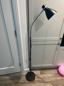 Floor lamp