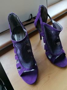 Women's Shoe's Purple Suede NWT SIZE 6 eur 39
