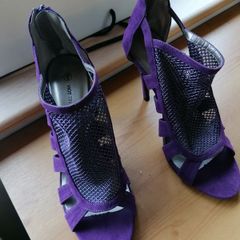 Women's Shoe's Purple Suede NWT SIZE 6 eur 39