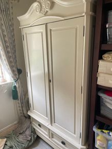 Armoire press