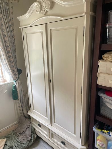 Armoire press