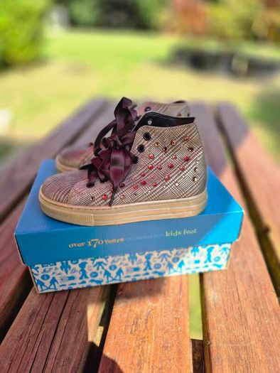 I Pinko Pallino Designer Boots, UK Junior 11, EU 29 Brand New, AV