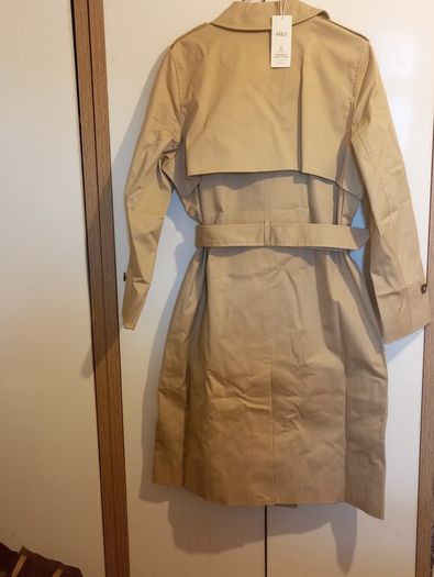 M&S Collection Petite Double Breasted Trench Coat / Mac - Size 14 Petite description:Beautiful classic mac / trench coat from the M&S Collection range .Brand: (M&S)Size: 14 Petite