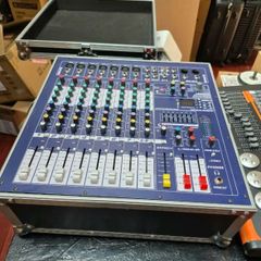 DJ Powered Mixer / Amp