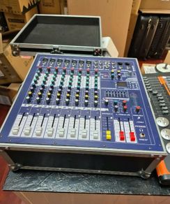 DJ Powered Mixer / Amp