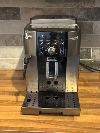 De'Longhi Magnifica S Smart, Coffee Machine FOR PARTS