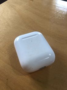 Apple Original 2nd Gen Charging Case
