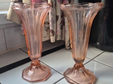 Pair of Art Deco Vintage 1930s Tulip vases